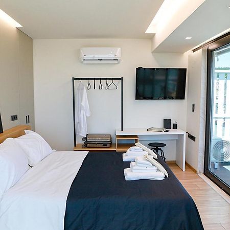 The First Key Luxury & Small Apartment In The Center Of Xanthi Exterior photo
